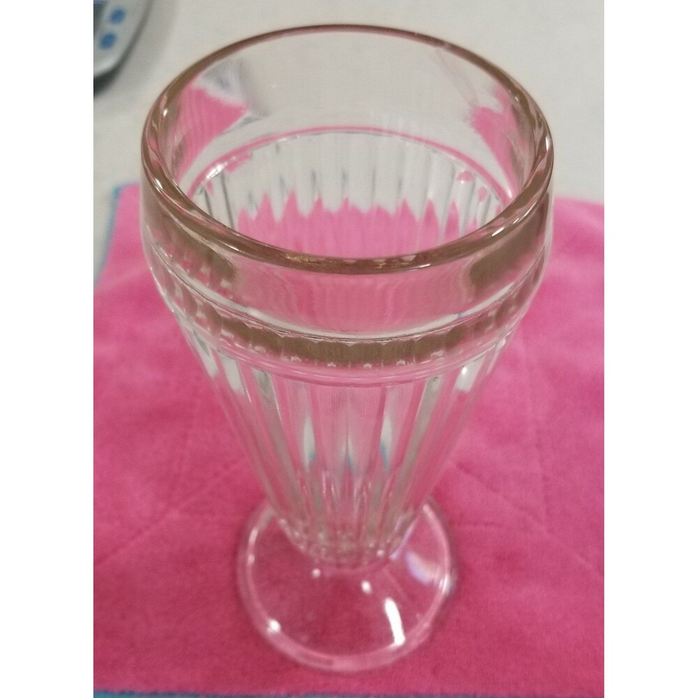 Vintage fountain soda jerk soda milk shake glass heavy ridges